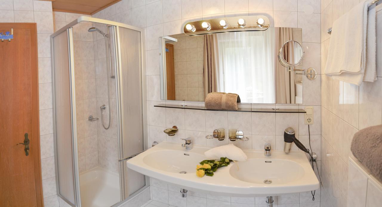 Haus Angela Hotel Капл Екстериор снимка